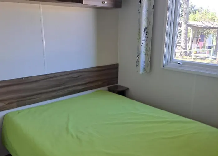 Landshause Camping Burinhosa